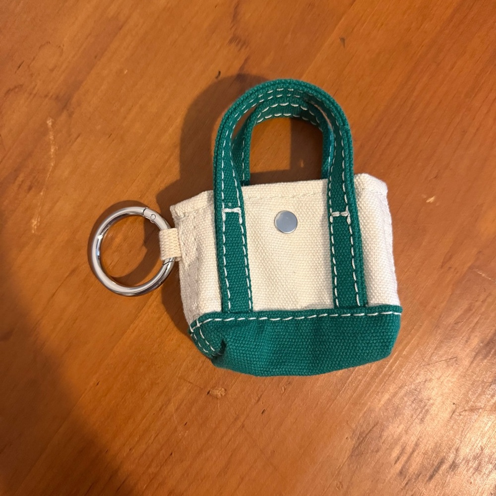 Land’s End micro tote keychain